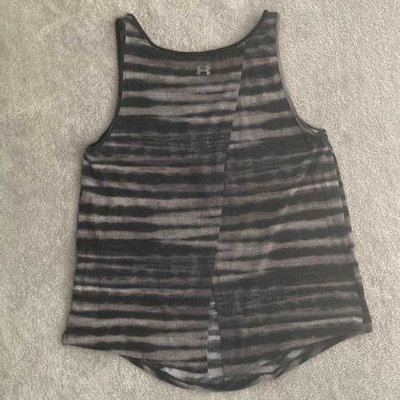 GUC Under Armour Women's XS UA Open Back Loose Fit Sleeveless Black Gray Shirt - Picture 2 of 8